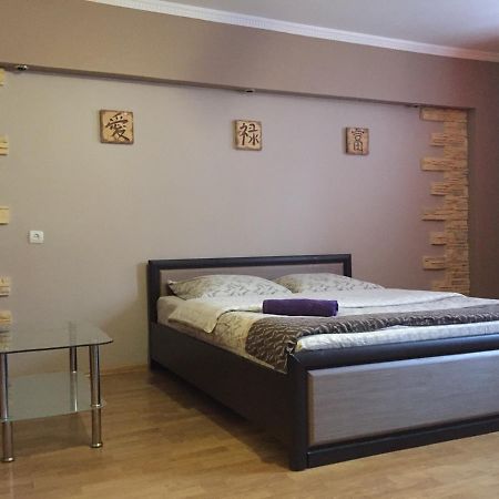 Uzh Apartments Uzhhorod Ngoại thất bức ảnh