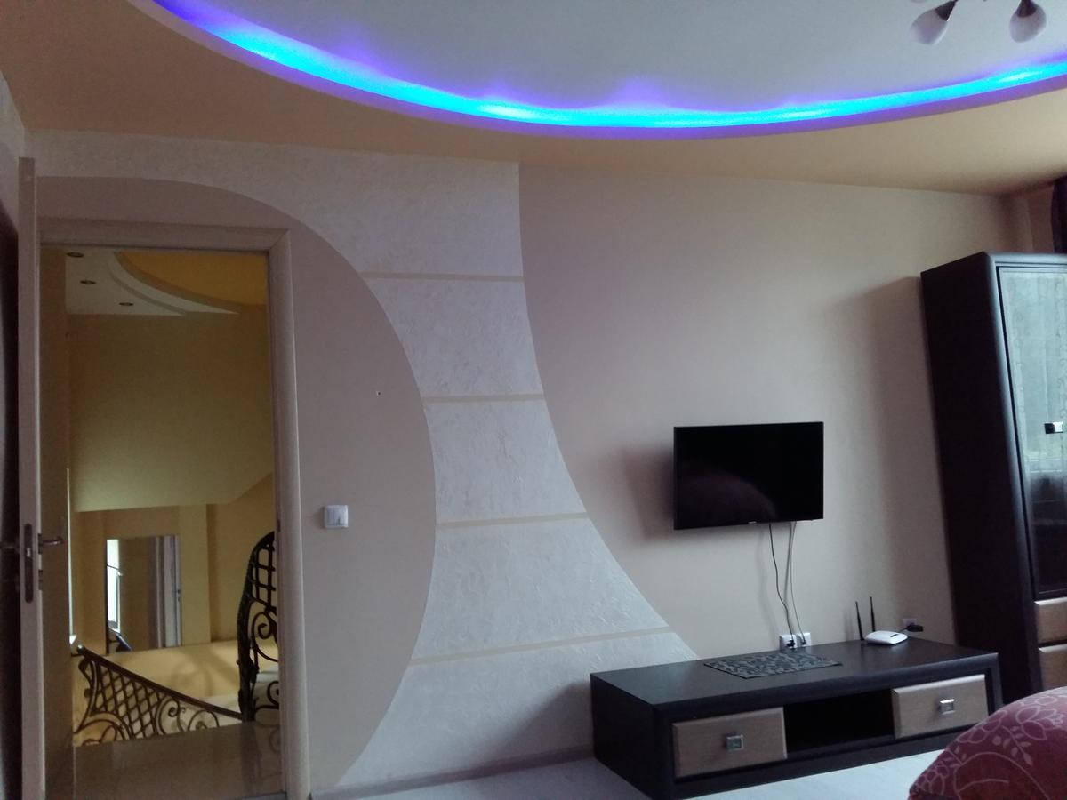 Uzh Apartments Uzhhorod Ngoại thất bức ảnh